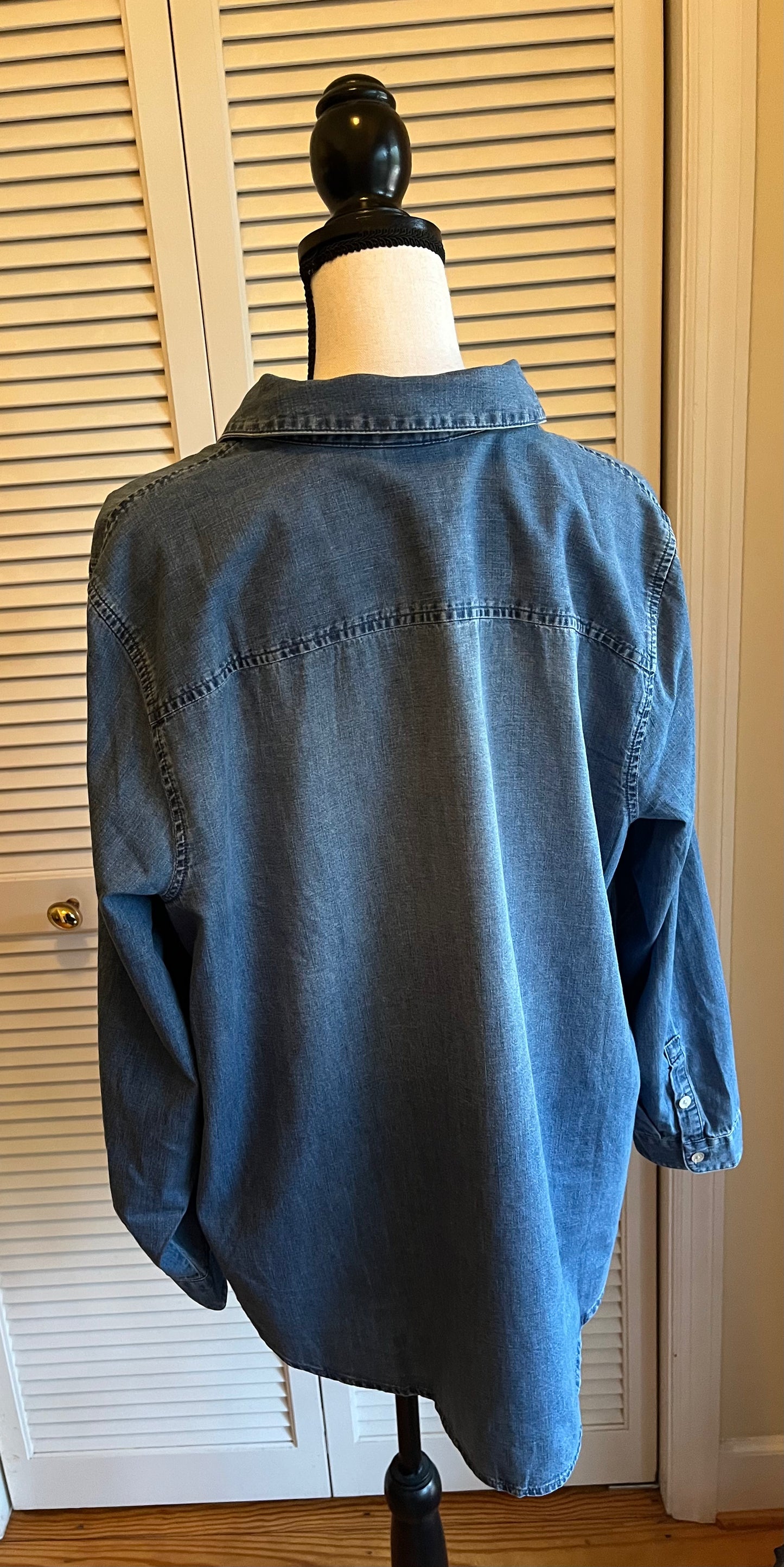 J JILL Denim Shirt (XL)
