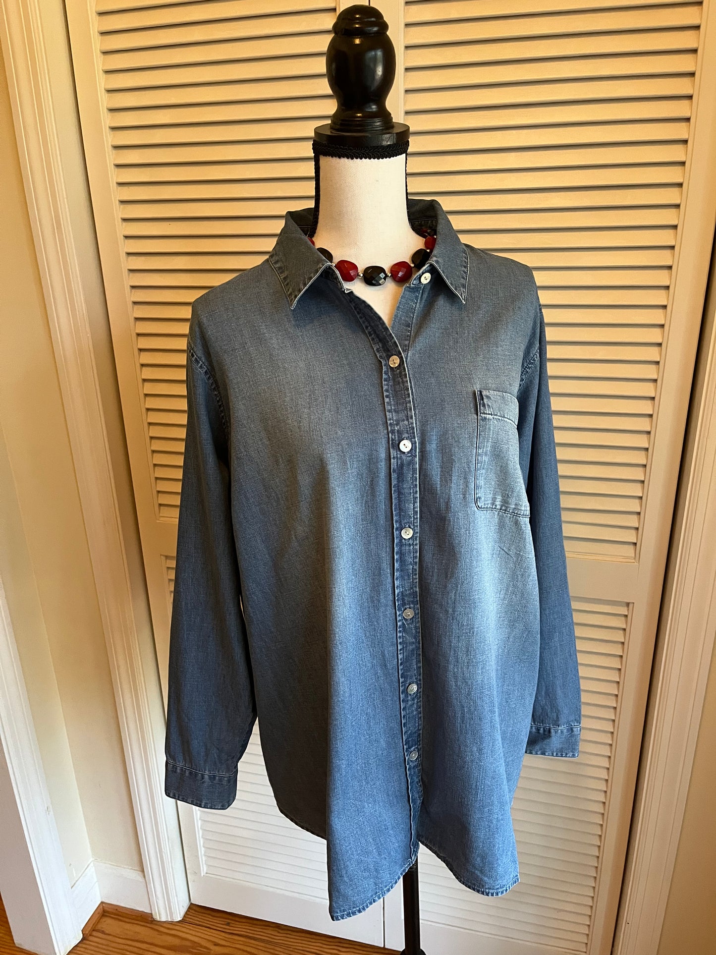 J JILL Denim Shirt (XL)