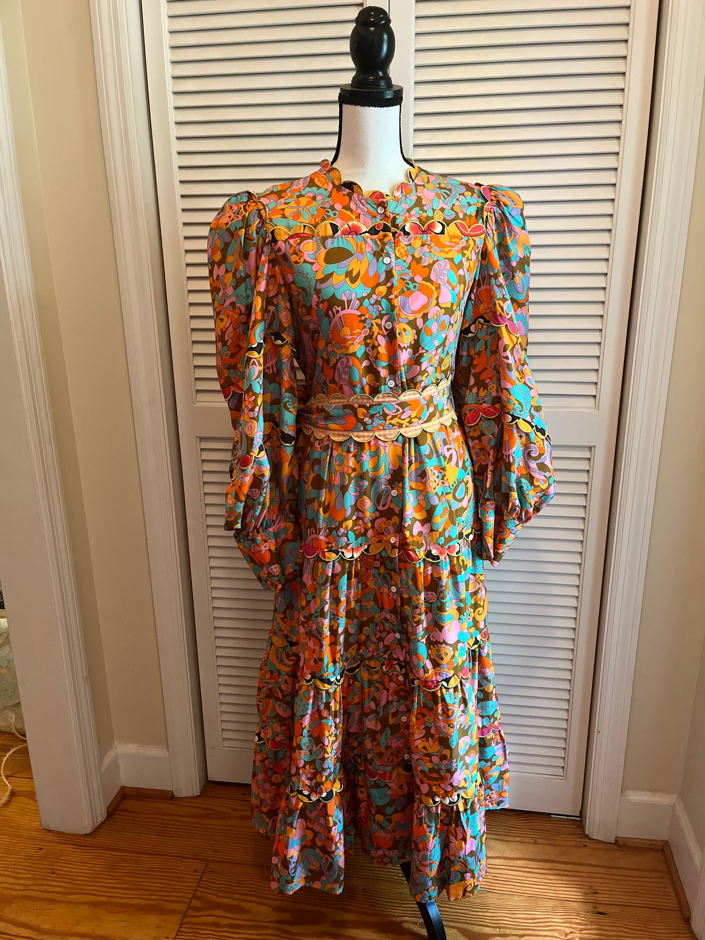 Celia B Long Sleeve Tiered Dress (L)
