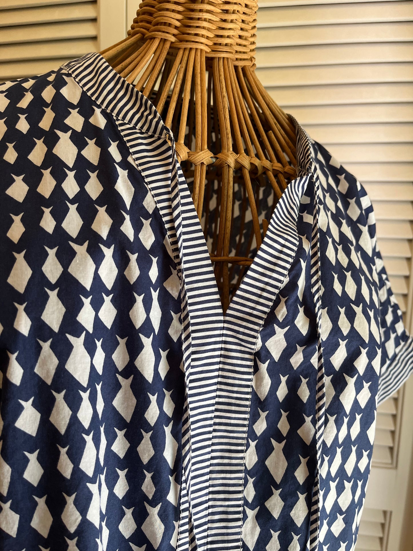 Vineyard Vines Peplum Top (M)
