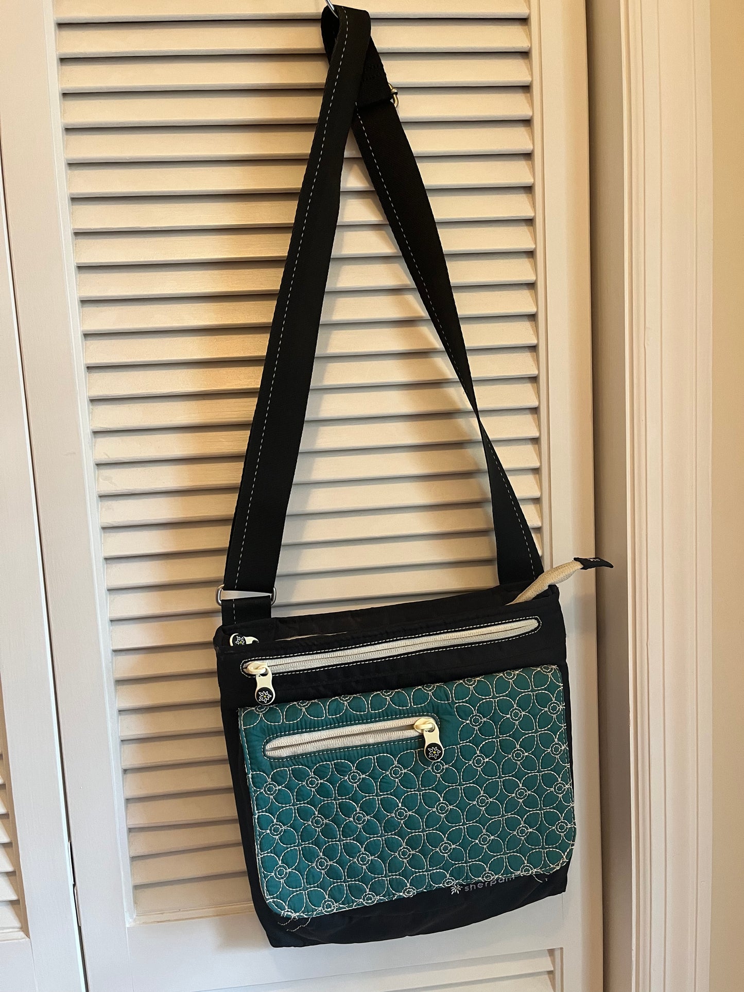 Sherpani Crossbody Bag